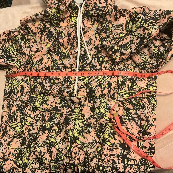 VOLCOM WIND IT UP JACKET - CLEARANCE small - Picture 13 of 14